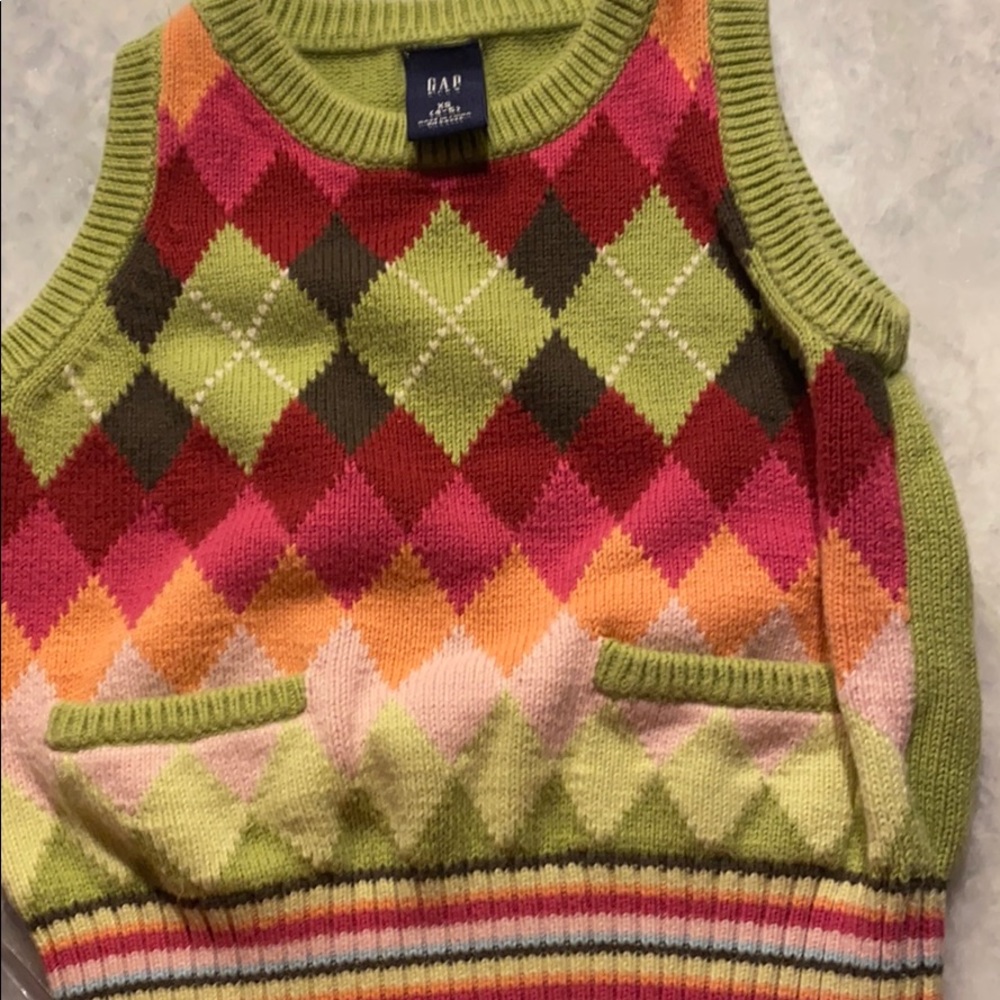 Toddler girl 4-5t sweater vest.